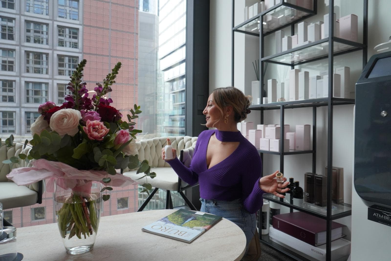 Artistin bei Nue Beauty München – Microblading und Brow Spezialistin